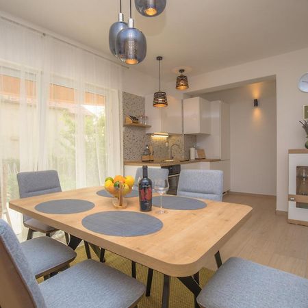 Elena Apartment Sibenik Luaran gambar
